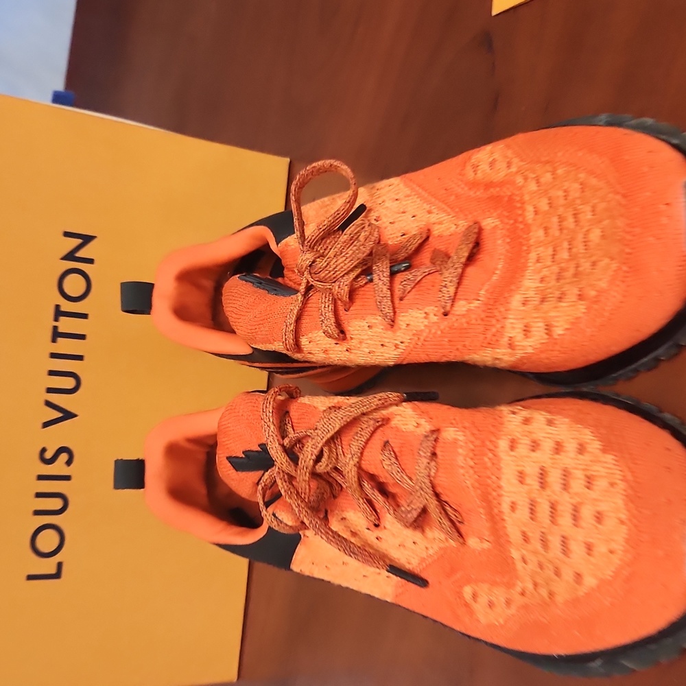 man tennis shoes - Picture 4 of 4